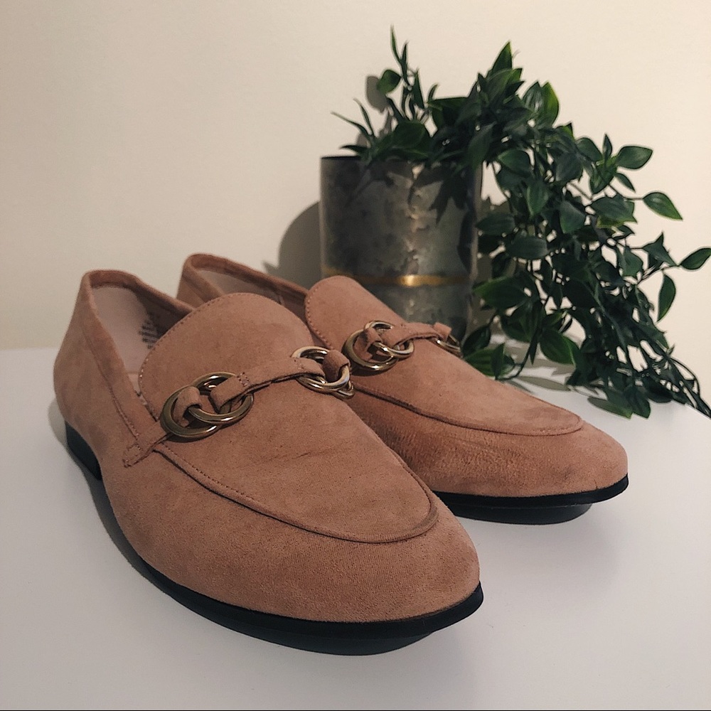 H&M Blush Pink/Nude Faux Suede Loafers with Gold Hardware 7M